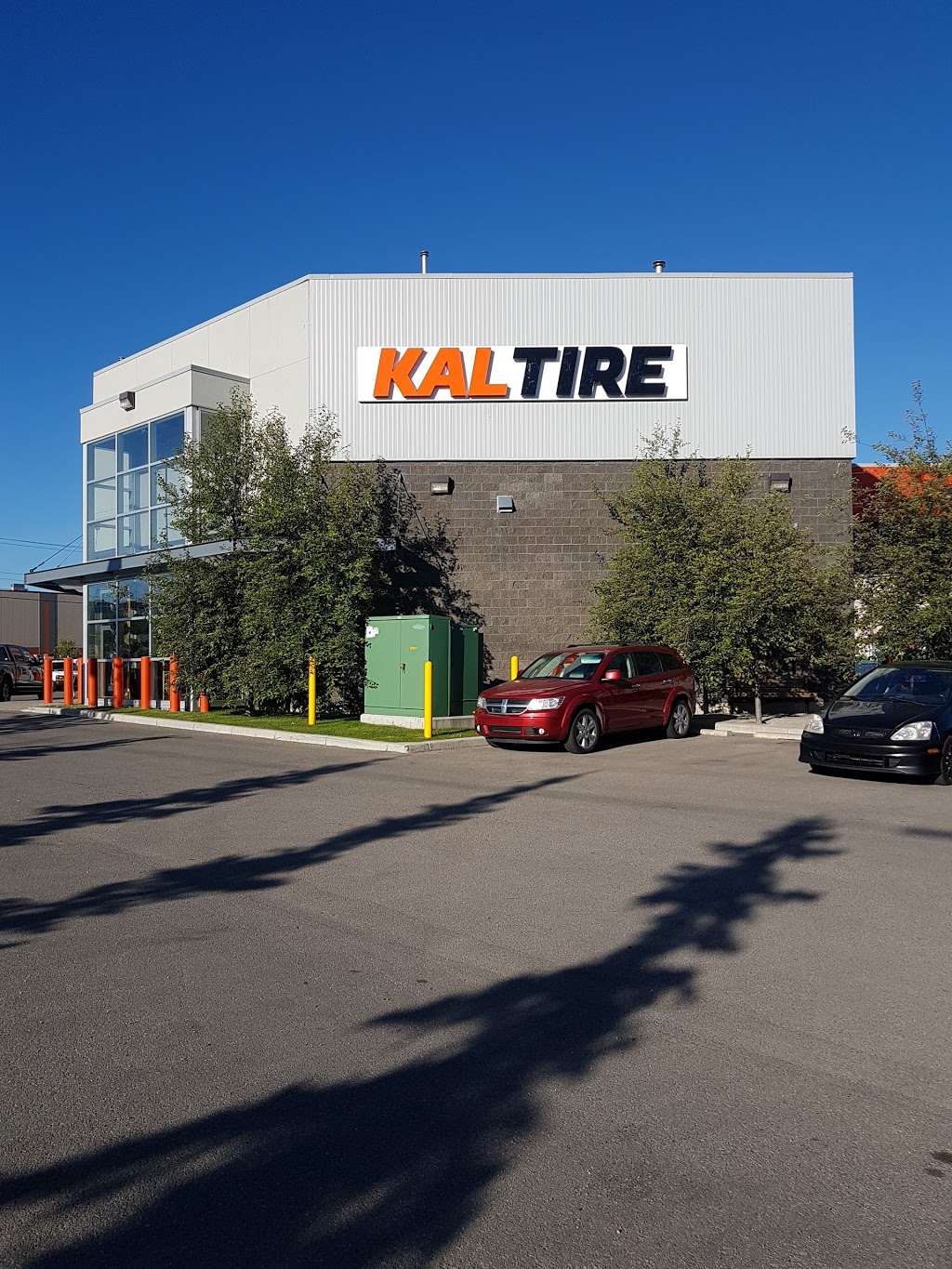 Kal Tire | 10999 40 St SE, Calgary, AB T2C 3B9, Canada | Phone: (403) 724-0237