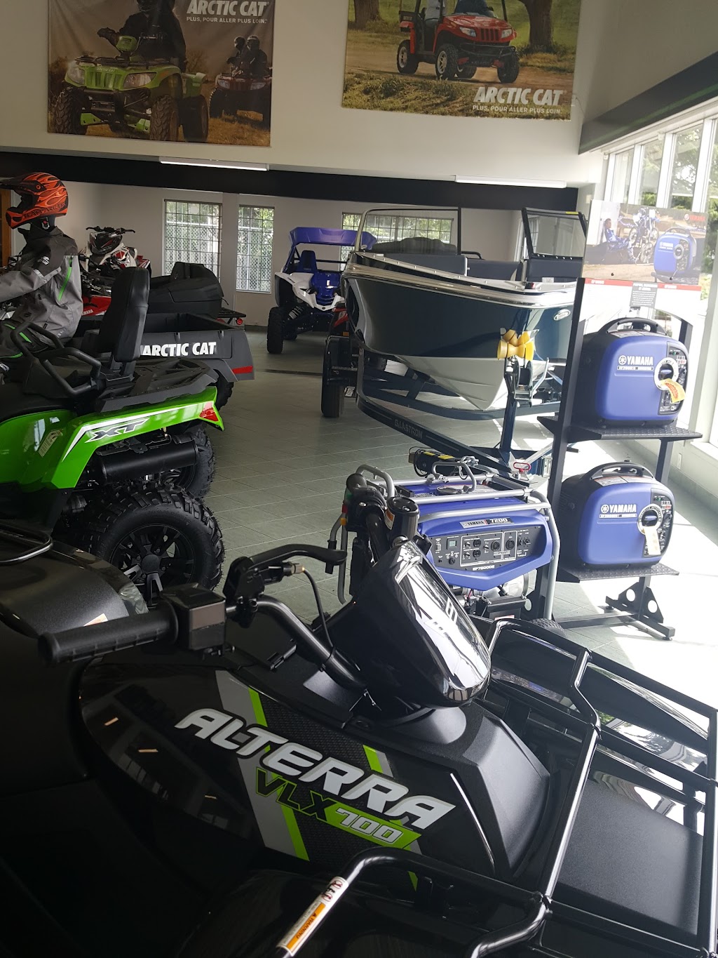 Évasion Sport Inc | 2639 QC-170, Laterrière, QC G7N 1A8, Canada | Phone: (418) 678-2481