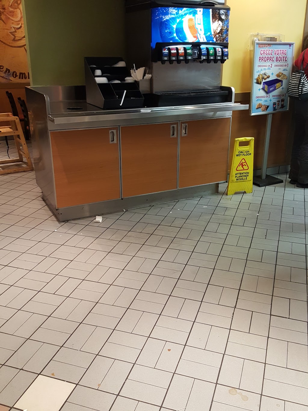 Taco Bell | 164 Boulevard Gréber, Gatineau, QC J8T 6K2, Canada | Phone: (819) 561-2663