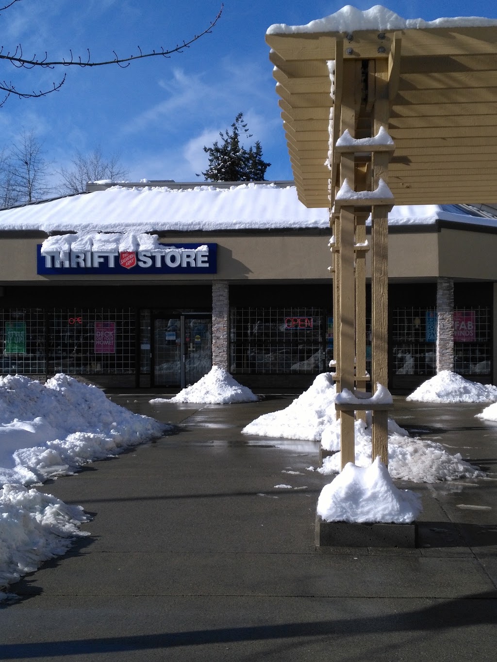 The Salvation Army Thrift Store | 7155 138 St, Surrey, BC V3W 7T9, Canada | Phone: (778) 590-0177