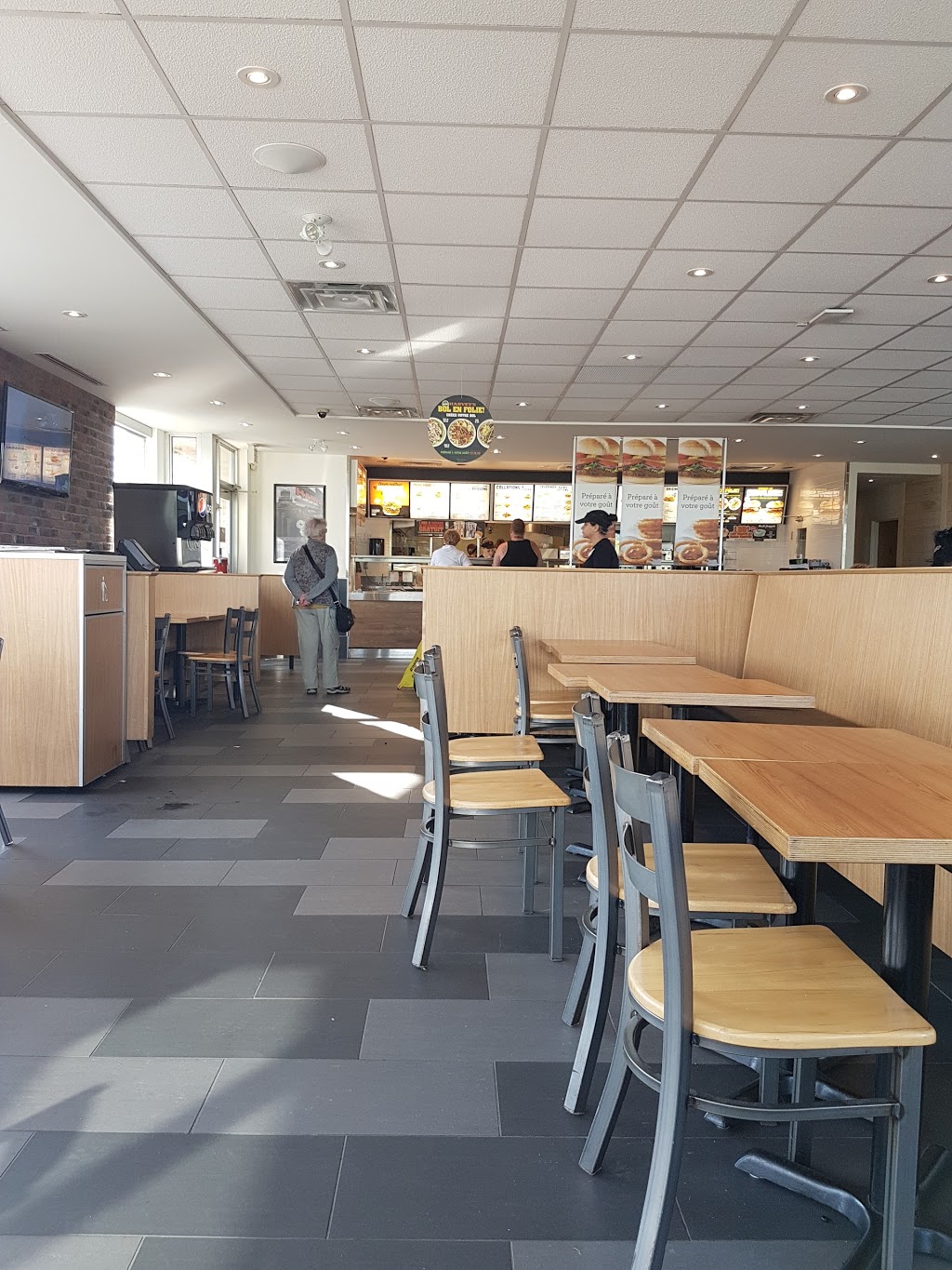 Harveys | 1121 Avenue Gilles Villeneuve, Berthierville, QC J0K 1A0, Canada | Phone: (450) 836-0006