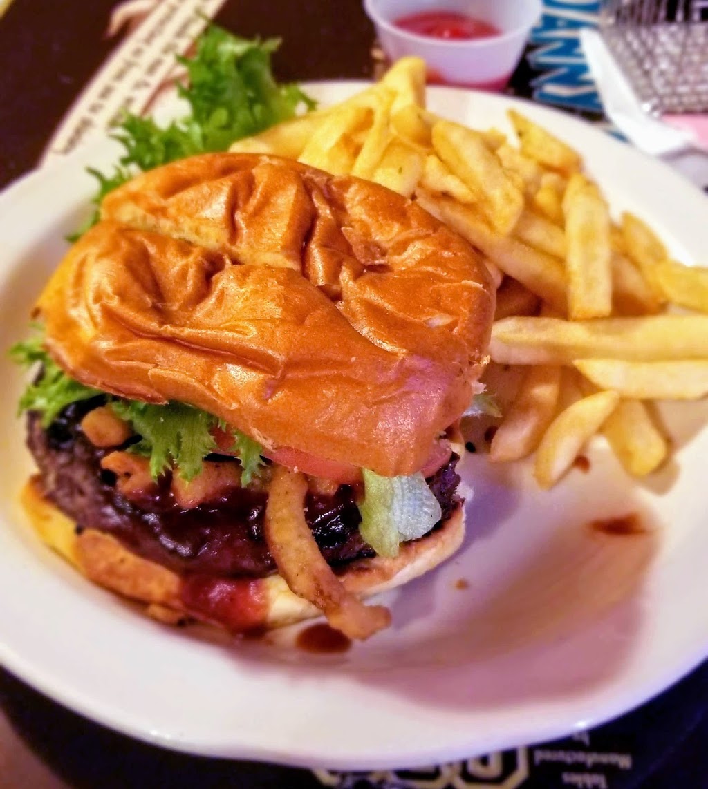 Dannys South | 4300 Abbott Rd, Orchard Park, NY 14127, USA | Phone: (716) 649-1194
