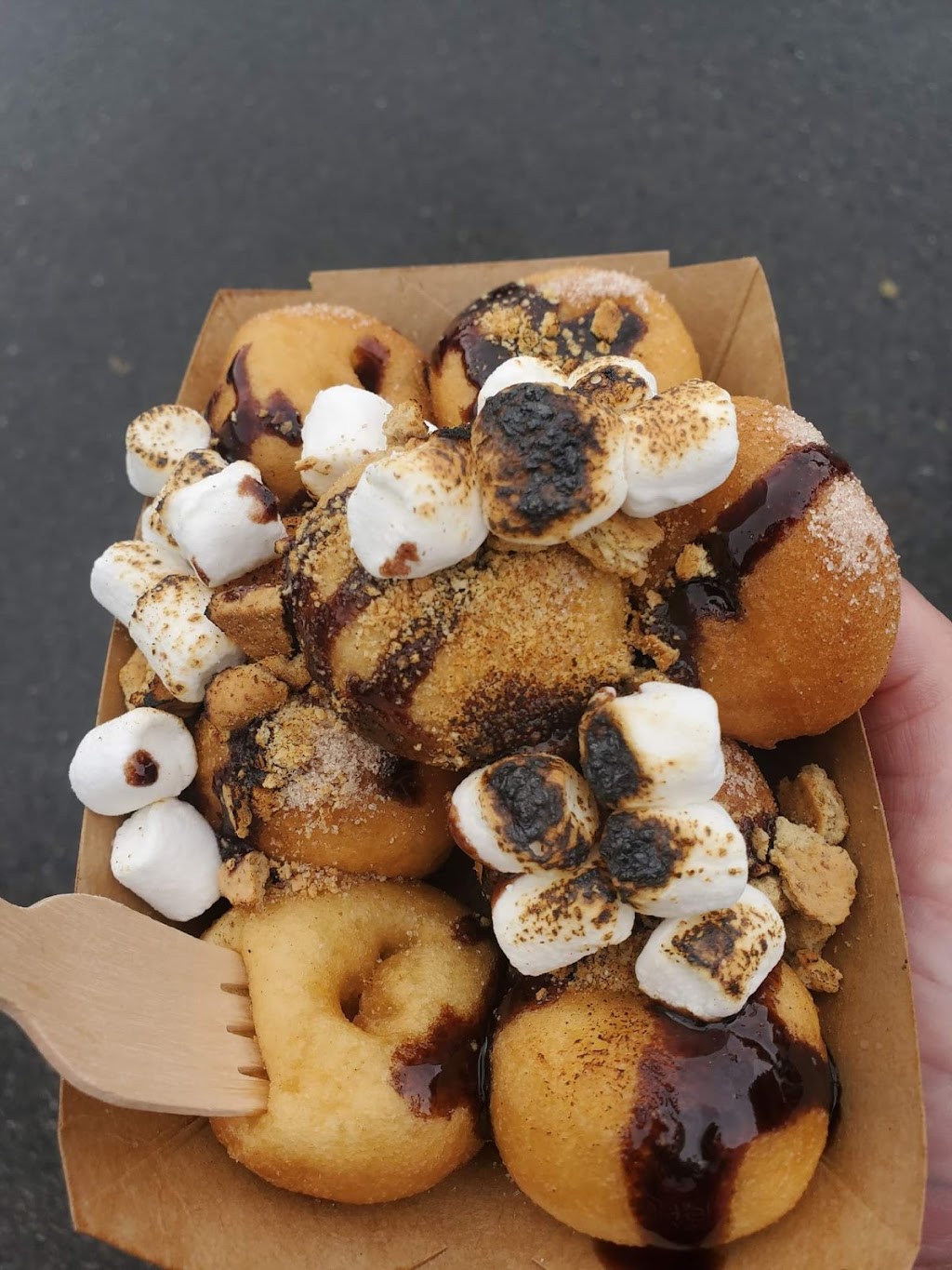 Little oOties Mini Donuts | 14995 Marine Dr, White Rock, BC V4B 1C3, Canada | Phone: (604) 812-1632