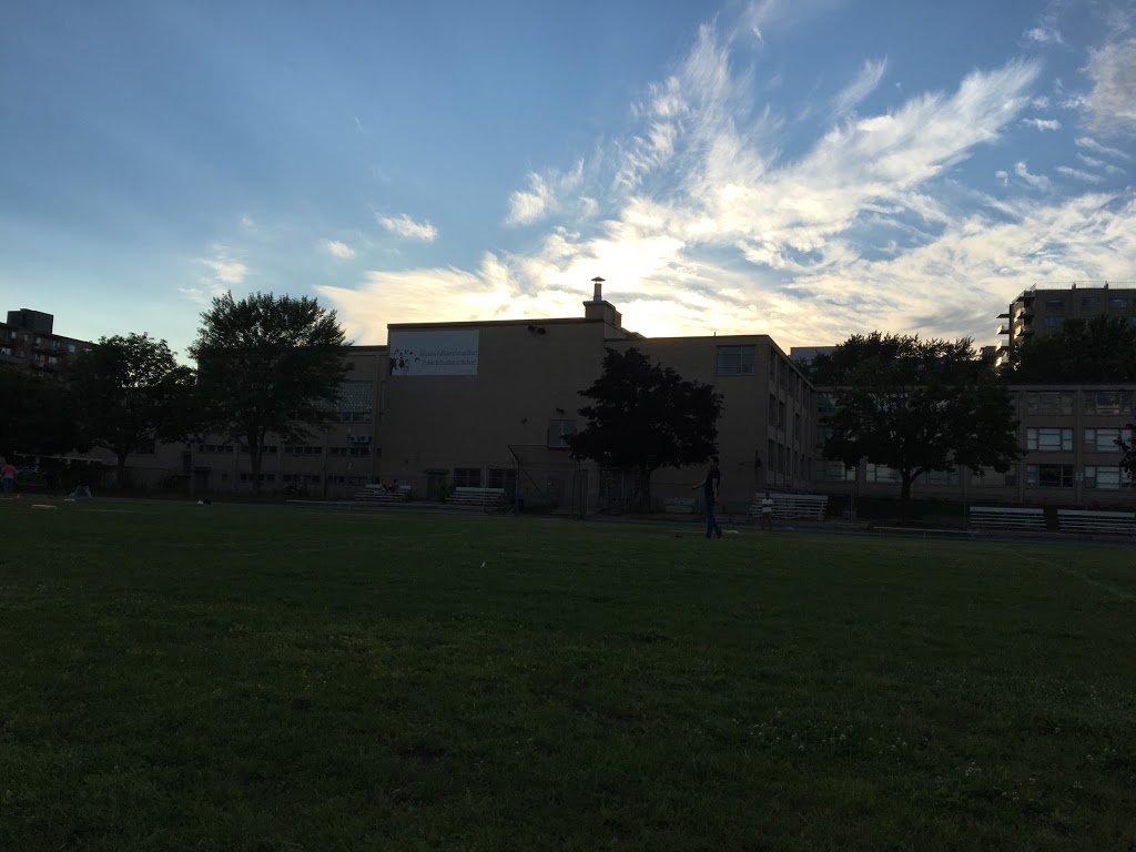 Westmount High School | 4350 Rue Sainte-Catherine, Westmount, QC H3Z 1R1, Canada | Phone: (514) 933-2701