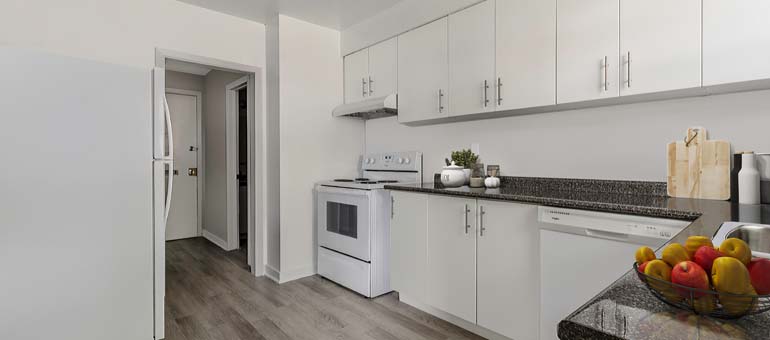 Manor Village | 5 Majestic Dr, Nepean, ON K2G 1C5, Canada | Phone: (613) 276-8592
