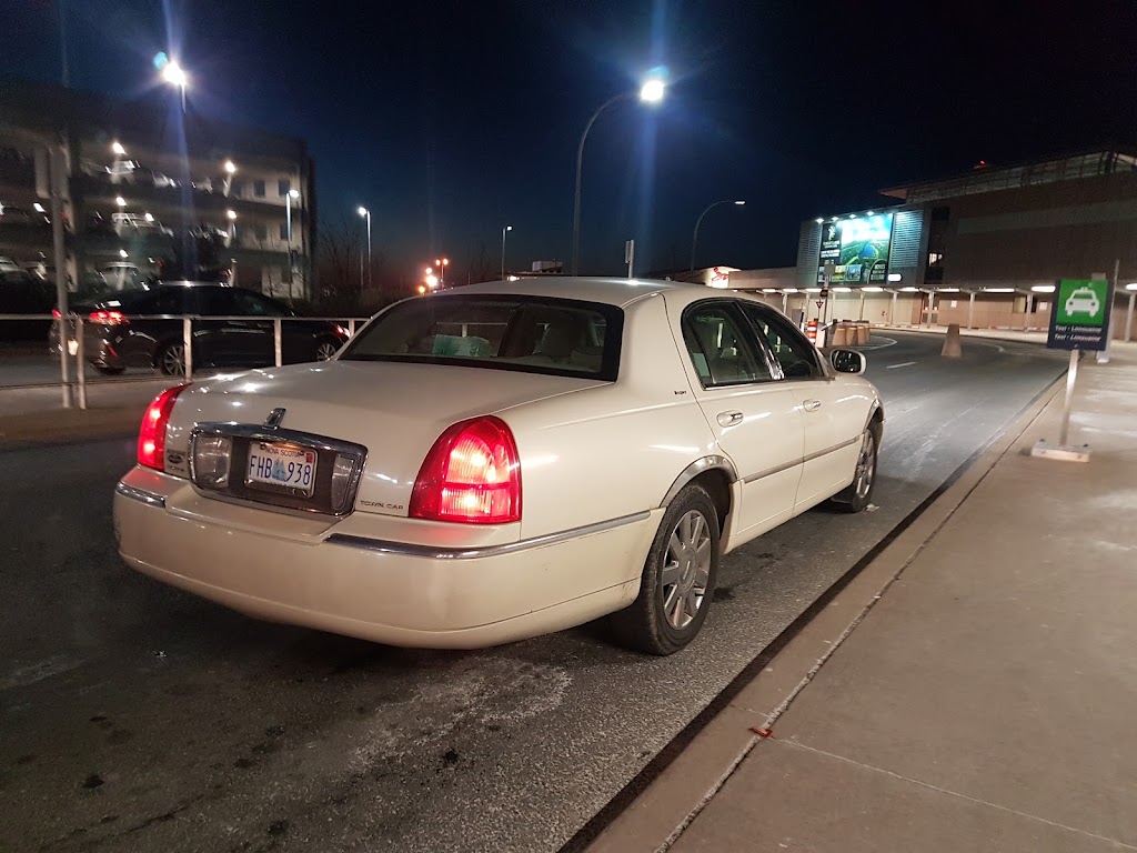 Deeplink Airport Taxi & Limousine Halifax NS | 50 Red Fern Terrace, Halifax, NS B3S 1K8, Canada | Phone: (902) 412-8832