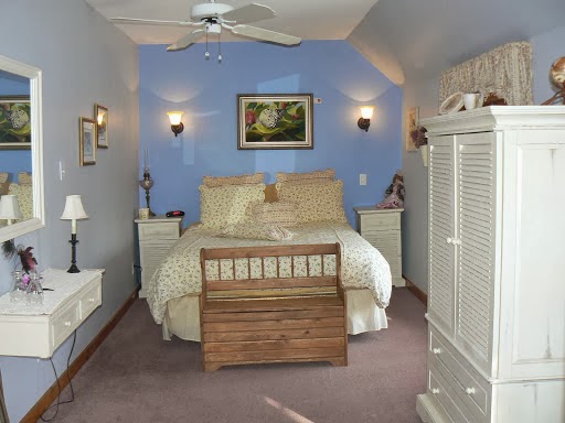 Auberge De La Tour Et Spa | 1837 Chemin Alfred-Desrochers, Orford, QC J1X 6J4, Canada | Phone: (819) 868-2881