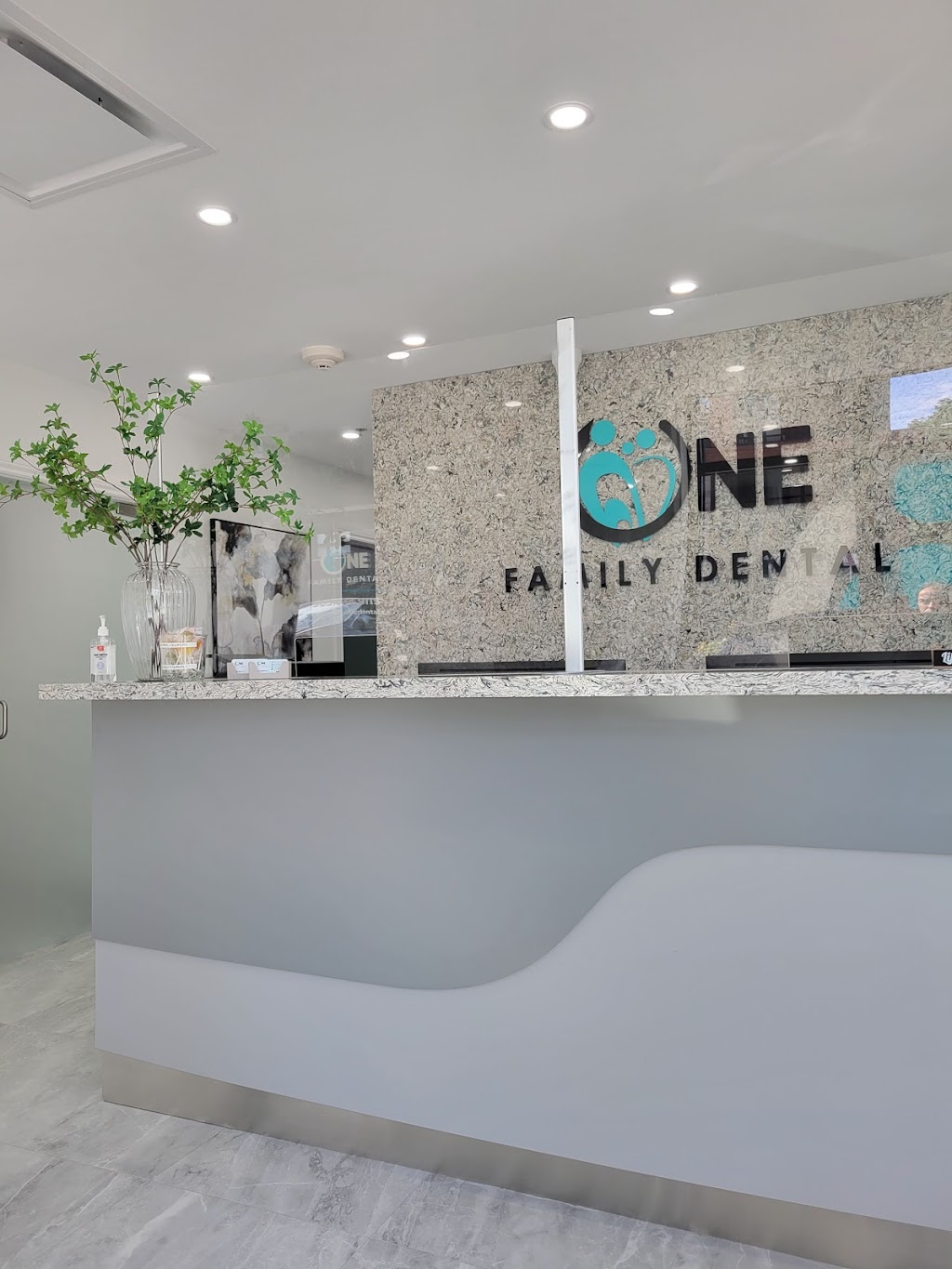 One Family Dental | 320 Plains Rd E Unit 109/110, Burlington, ON L7T 0C1, Canada | Phone: (905) 634-9115