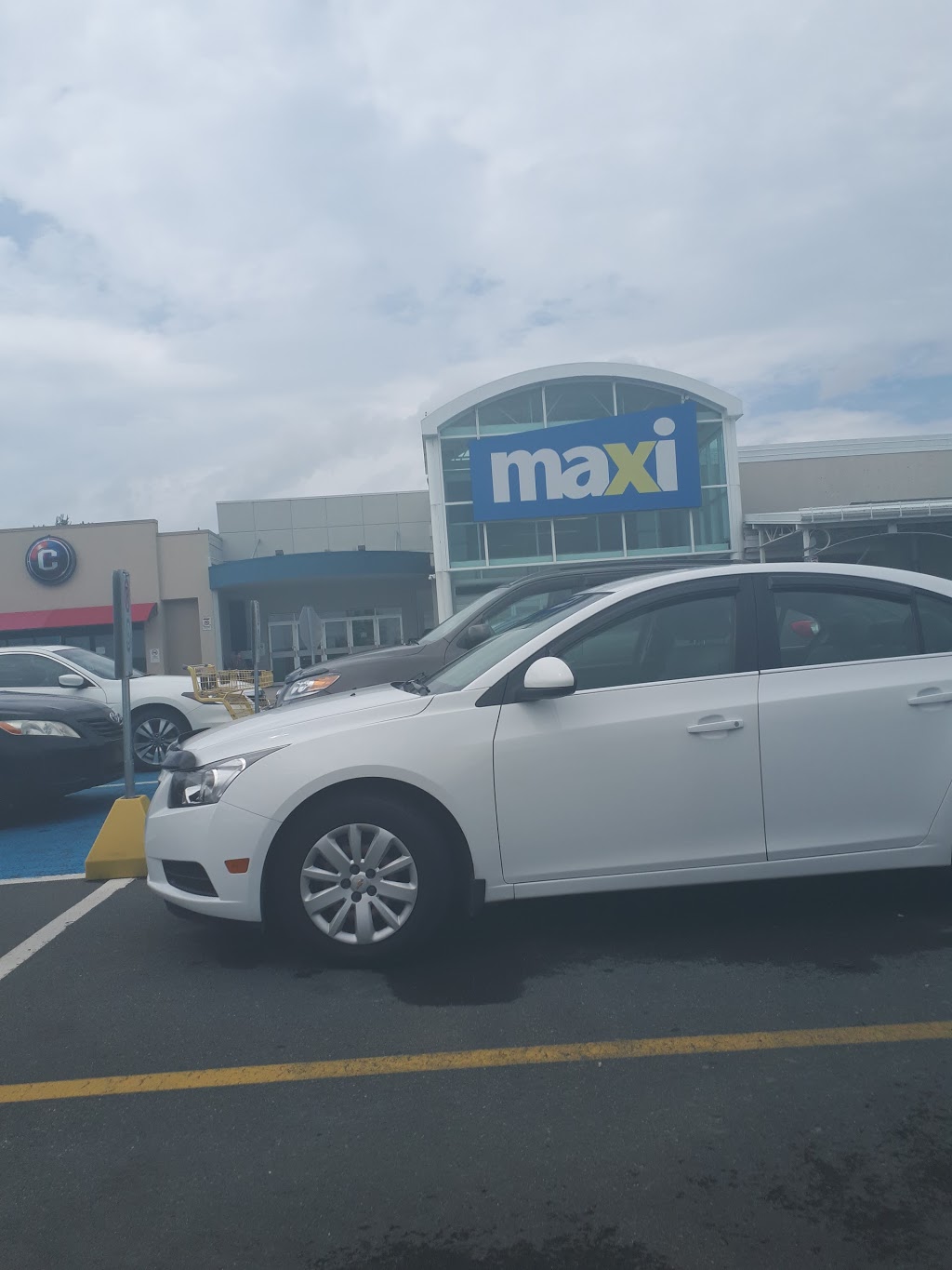 Maxi | 805 Boulevard Frontenac E, Thetford Mines, QC G6G 6L5, Canada | Phone: (418) 338-2136