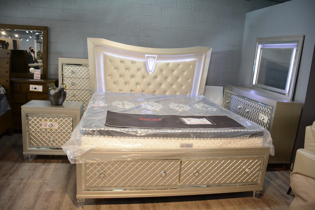 Toronto Furniture mart | 1119 Kennedy Rd, Scarborough, ON M1P 2K8, Canada | Phone: (416) 675-3939
