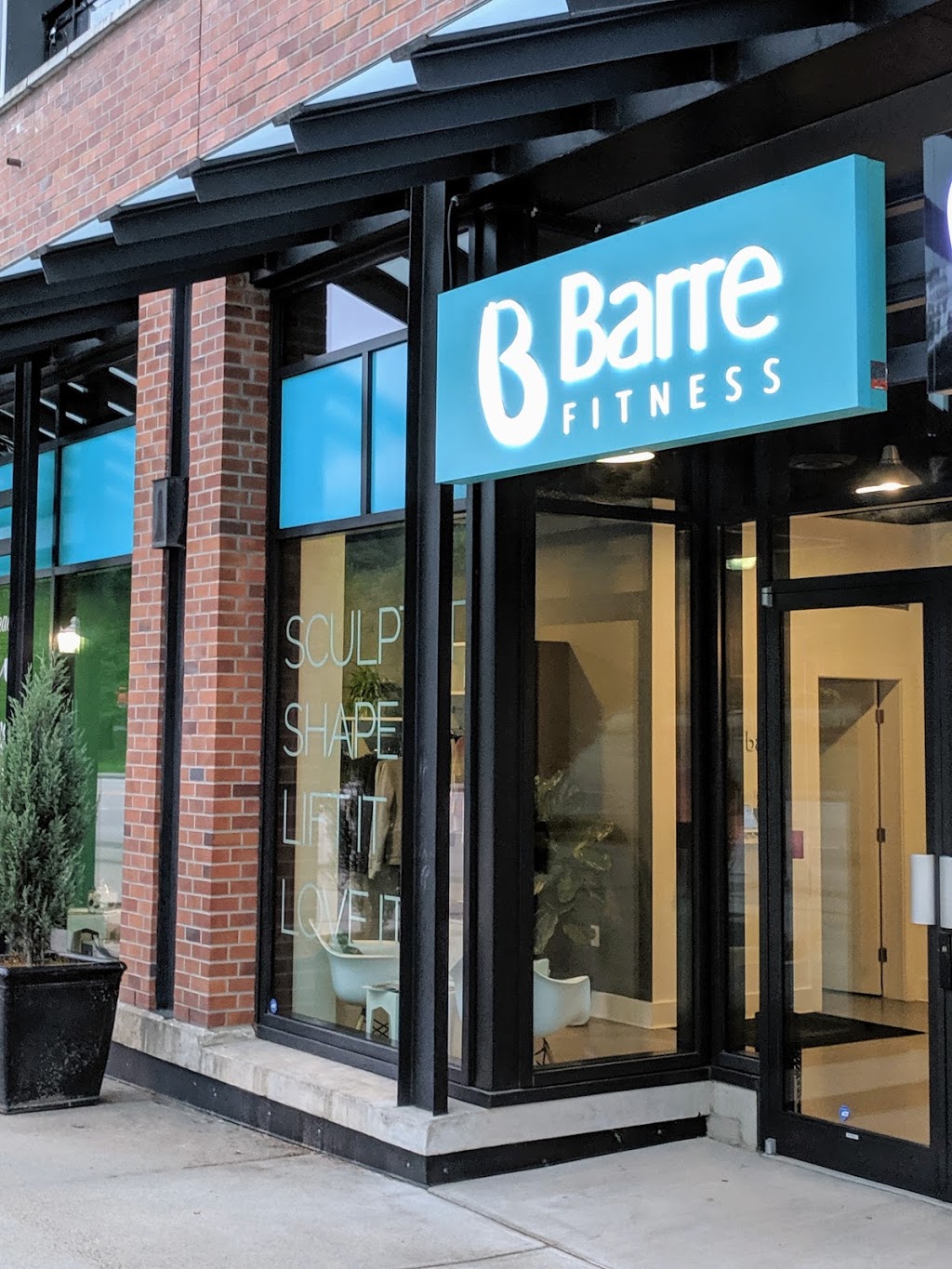 Barre Fitness Port Moody | 2744 Saint Johns Street, Port Moody, BC V3H 2B7, Canada | Phone: (604) 492-4498
