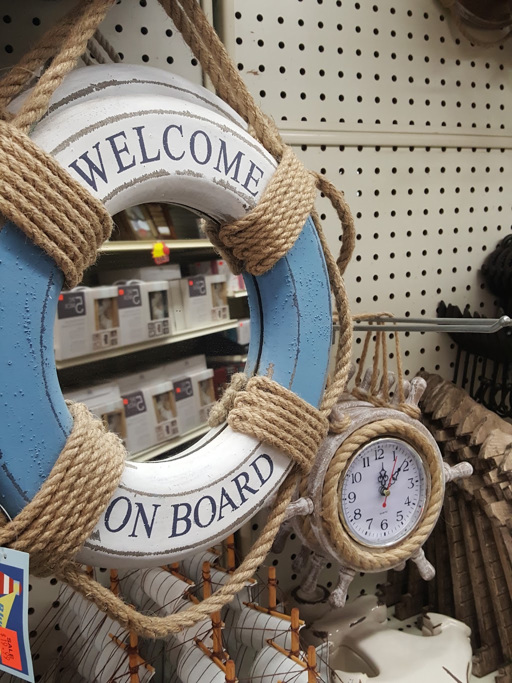 Christmas Discounters | 5106 MacDonald Highway, Montague, PE C0A 1R0, Canada | Phone: (902) 838-3041