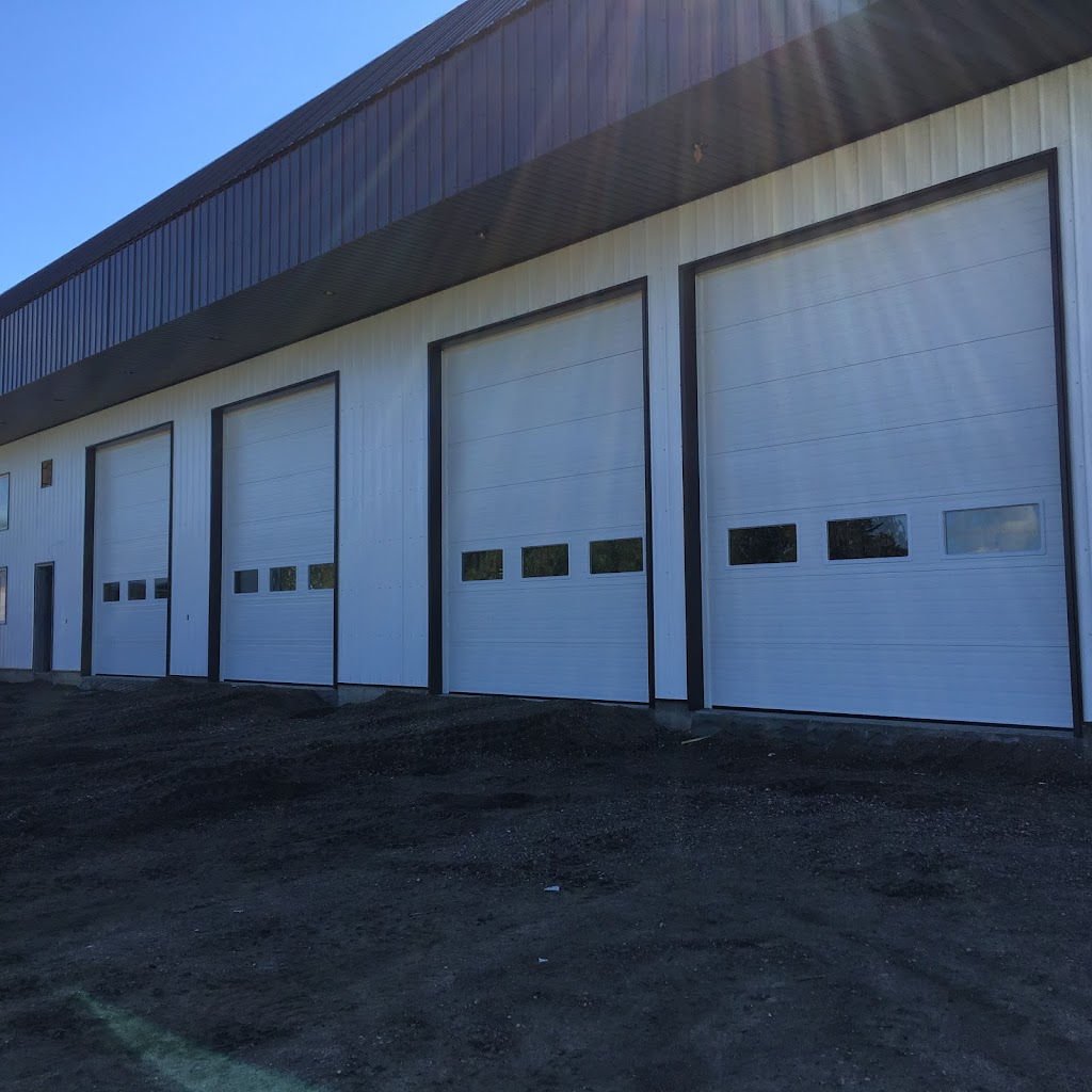 Country Carpentry | 114 Osborne Rise SW, Airdrie, AB T4B 4A1, Canada | Phone: (780) 245-5318