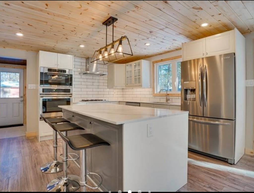 Norway José Rentals | 6 Av. Woodlawn, Bristol, QC J0X 1G0, Canada | Phone: (613) 323-2380