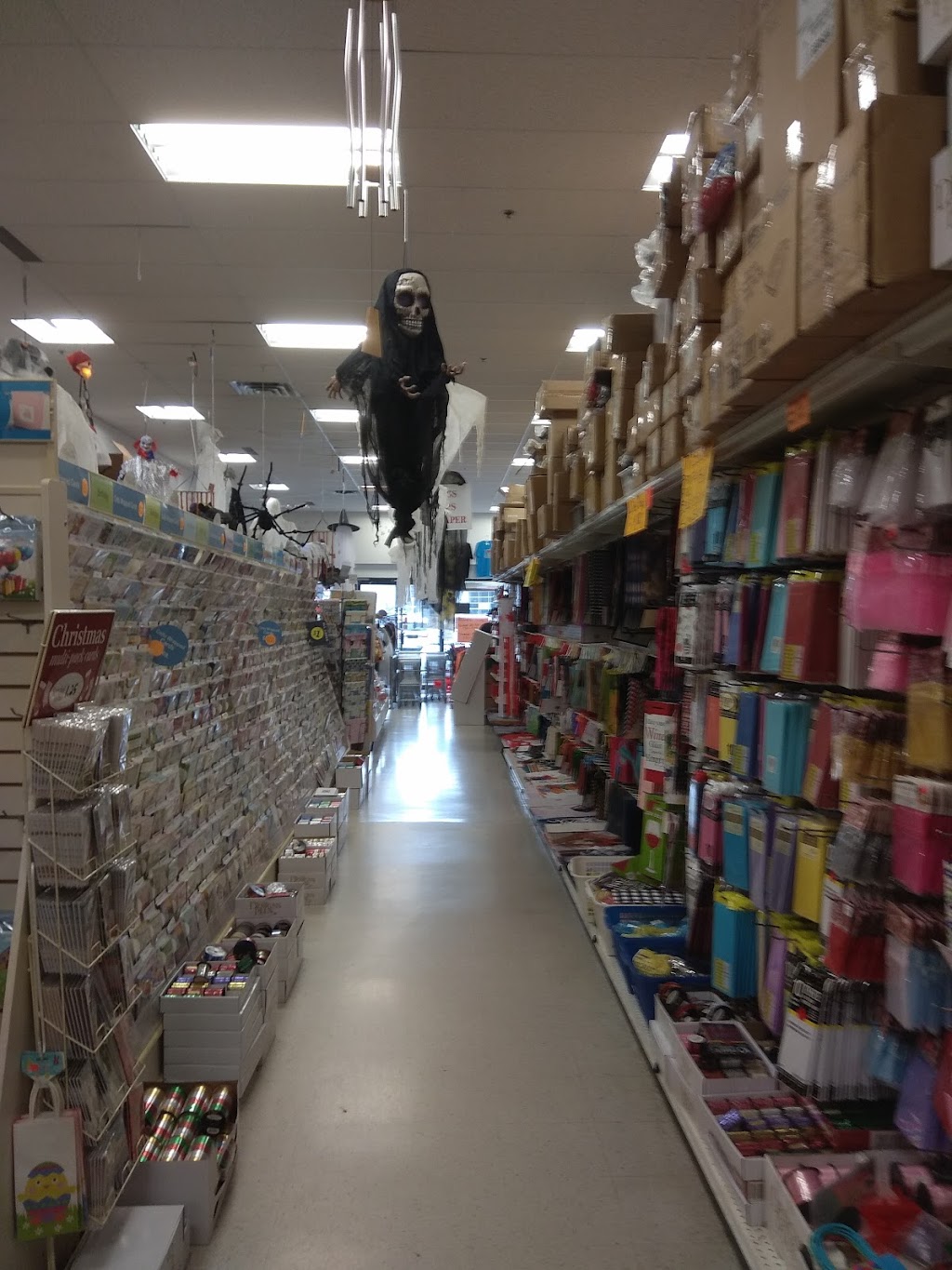 Dollar Max | 15355 Fraser Hwy, Surrey, BC V3R 3P3, Canada | Phone: (604) 588-8689