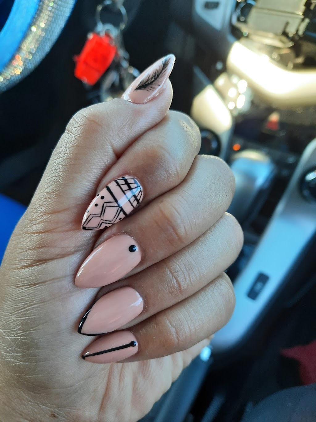 Naturally Nails | 1667 Merivale Rd, Nepean, ON K2G 3K2, Canada | Phone: (613) 224-1777