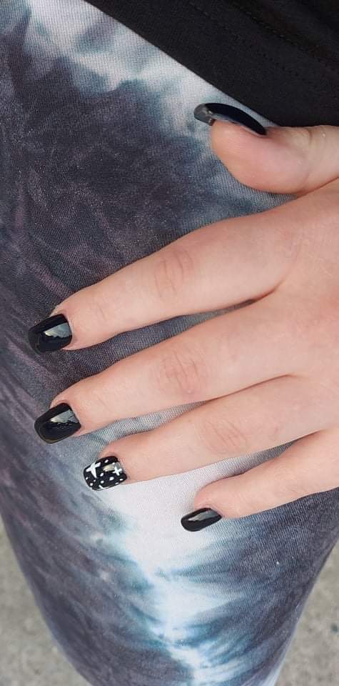 Gibsons Nail Spa | 900 Gibsons Way, Gibsons, BC V0N 1V7, Canada | Phone: (604) 840-9696