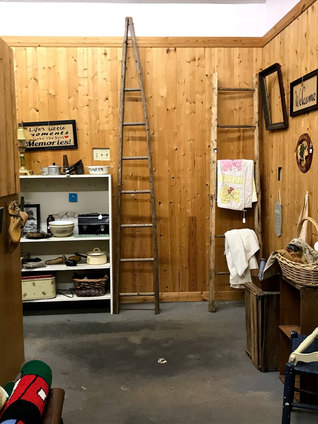 Sandras Country Treasures | 4358 1 Hwy, Berwick, NS B0P 1E0, Canada | Phone: (902) 691-2251