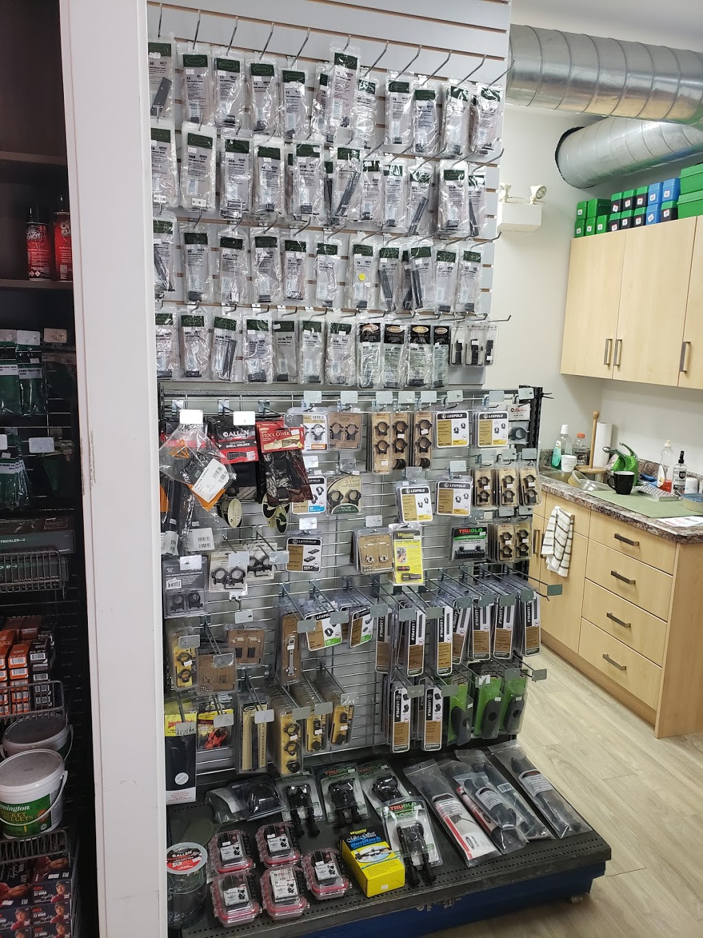 Extreme Range Outfitters | 1702 Saskatchewan Ave, Saskatoon, SK S7K 1P8, Canada | Phone: (306) 380-7363