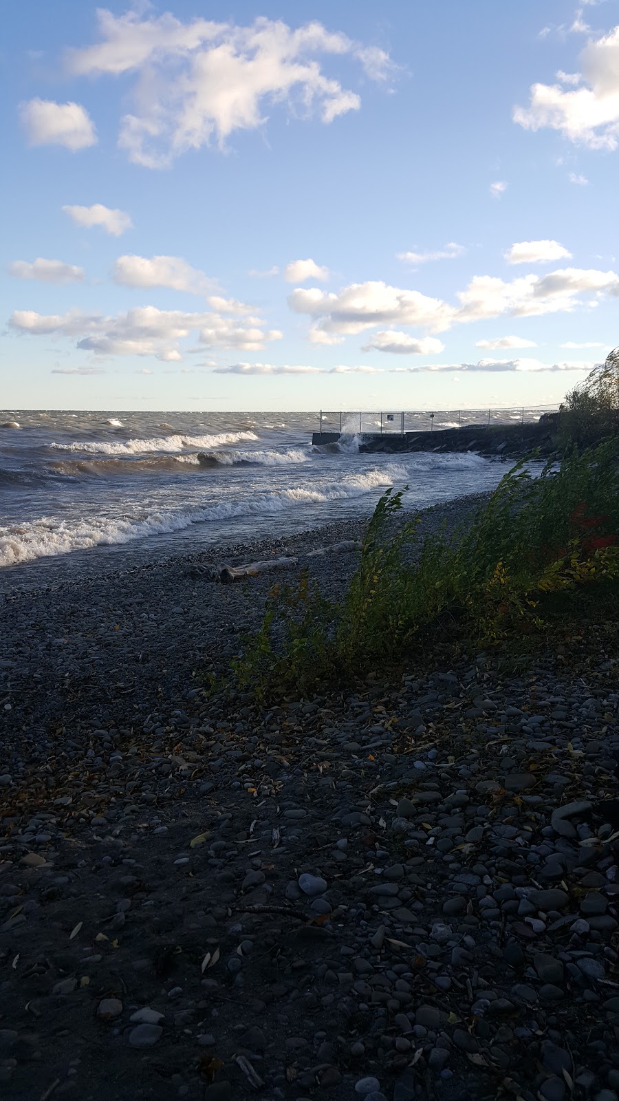 Grimsby Beach | 109 Lake St, Grimsby, ON L3M 5L6, Canada | Phone: (905) 945-9634