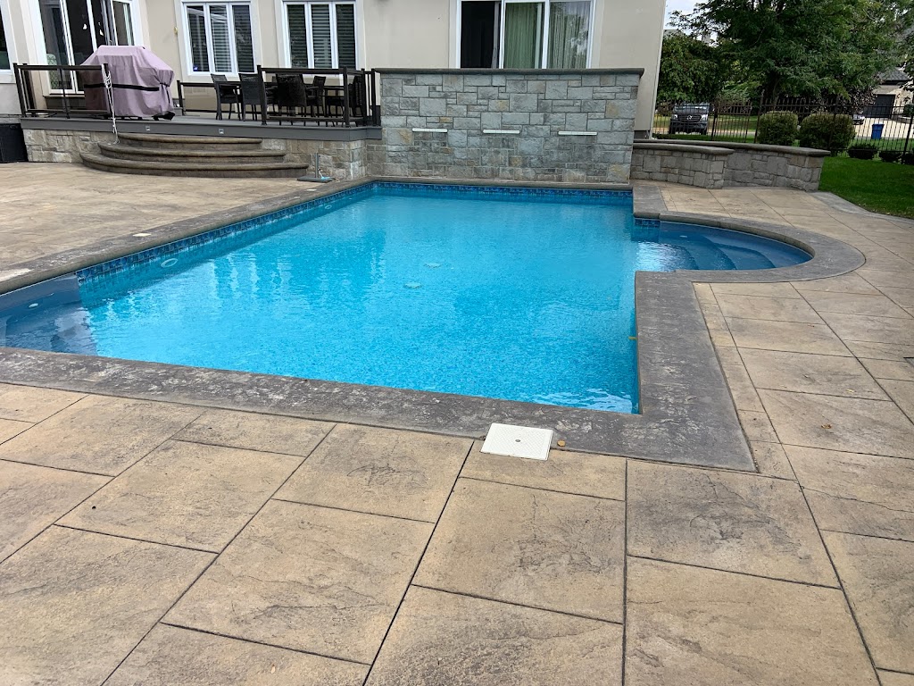 Toilepiscine.ca / Remplacement de toile de piscine creusée | 1144A Rue Hélène-Boullé, Boucherville, QC J4B 2A7, Canada | Phone: (514) 971-4949