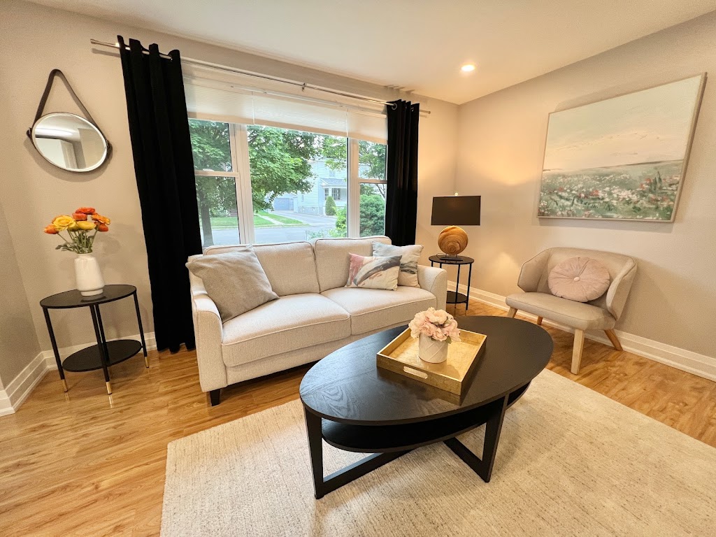 Home Art Design | 340 Patricia Ave, North York, ON M2R 2M7, Canada | Phone: (416) 388-8955