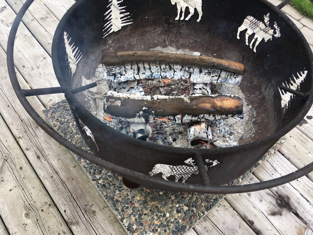 Great West Firewood | 22468 Wye Rd, Sherwood Park, AB T8A 4T3, Canada | Phone: (780) 467-7777