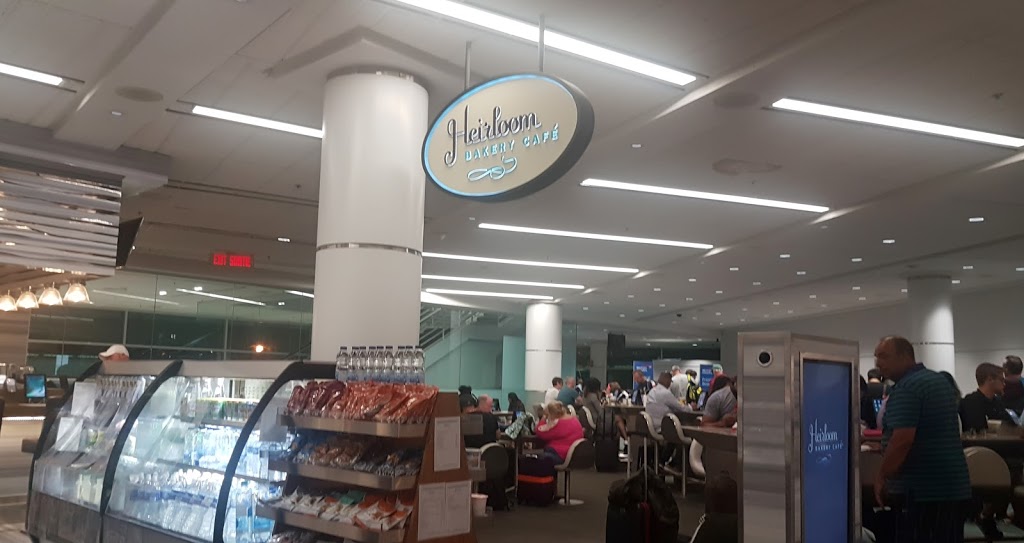 Heirloom Bakery Café | 6301 Silver Dart Dr, Mississauga, ON L5P 1B2, Canada | Phone: (905) 672-2222