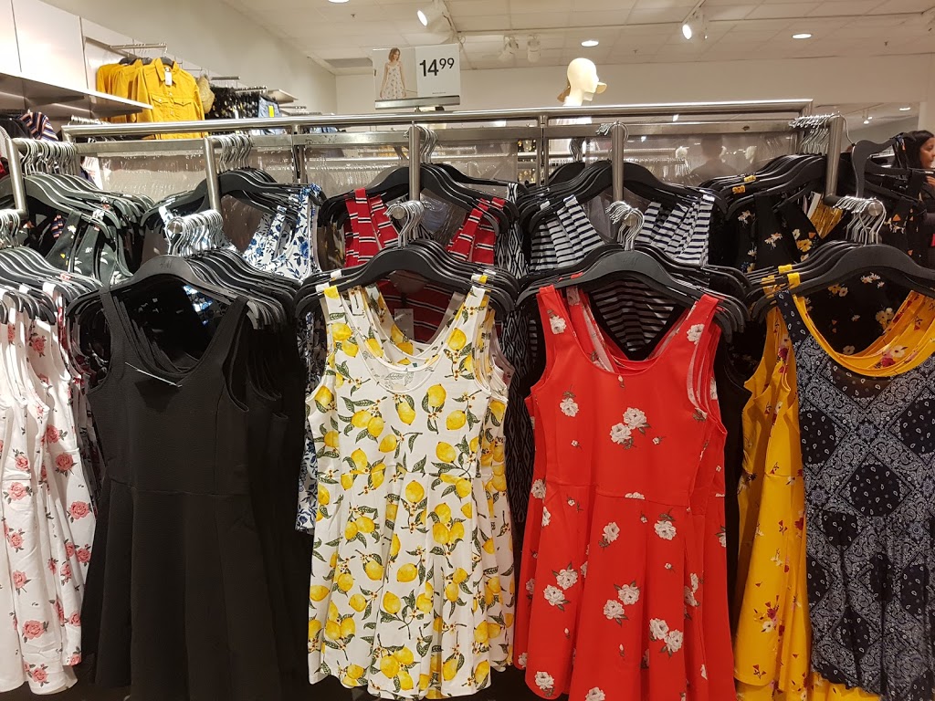 H&M | 7999 Boulevard des Galeries dAnjou, Anjou, QC H1M 1W9, Canada | Phone: (855) 272-7007