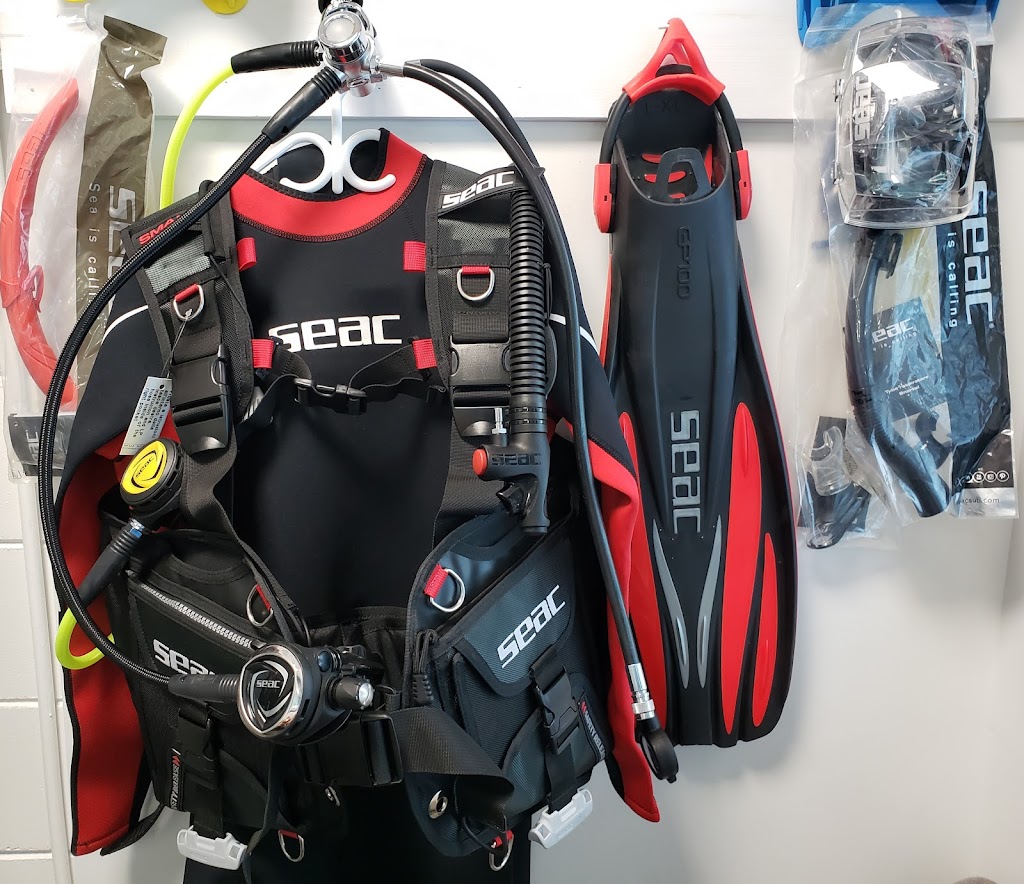 M & M Diving | 4001 Rue des Geysers, Shipshaw, QC G7P 0K5, Canada | Phone: (418) 820-7521