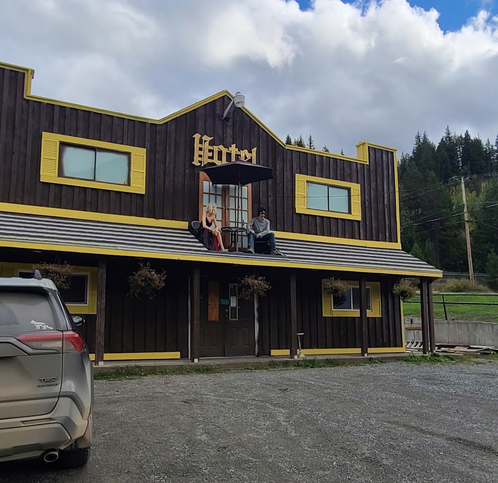 Gold Bridge Hotel Cafe & Bar | 6 Fergusson Ave, Gold Bridge, BC V0K 1P0, Canada | Phone: (250) 238-2343