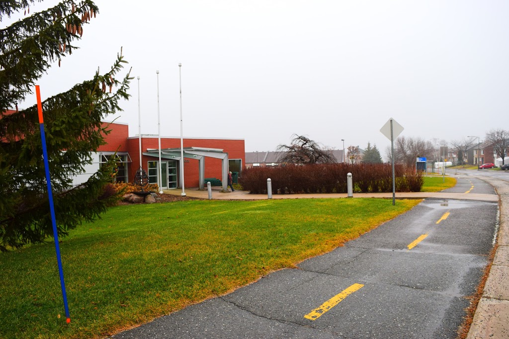 Library Roger-Lemelin | 4705 Rue de la Promenade des Soeurs, Québec, QC G1Y 2W2, Canada | Phone: (418) 641-6143