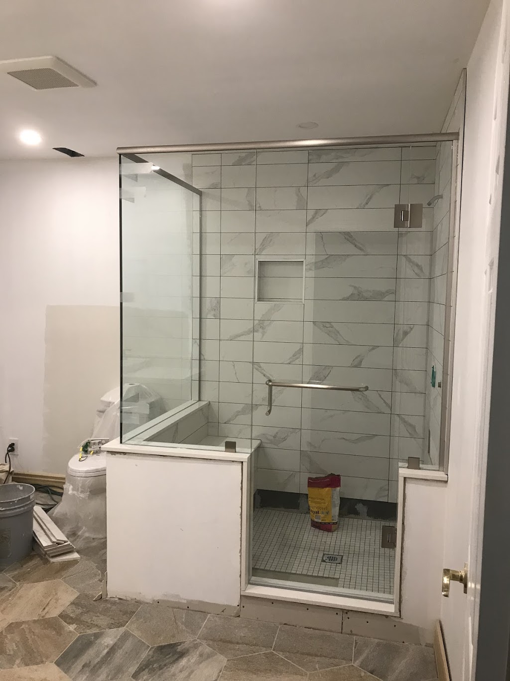 Starko Glass | 7050 Telford Way #12, Mississauga, ON L5S 1V7, Canada | Phone: (647) 891-7877