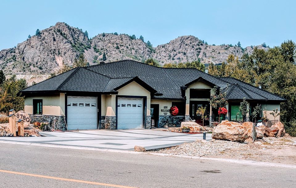 Noble House Suites Bed & Breakfast | 8780 Riverside Dr, Grand Forks, BC V0H 1H0, Canada | Phone: (250) 442-3393