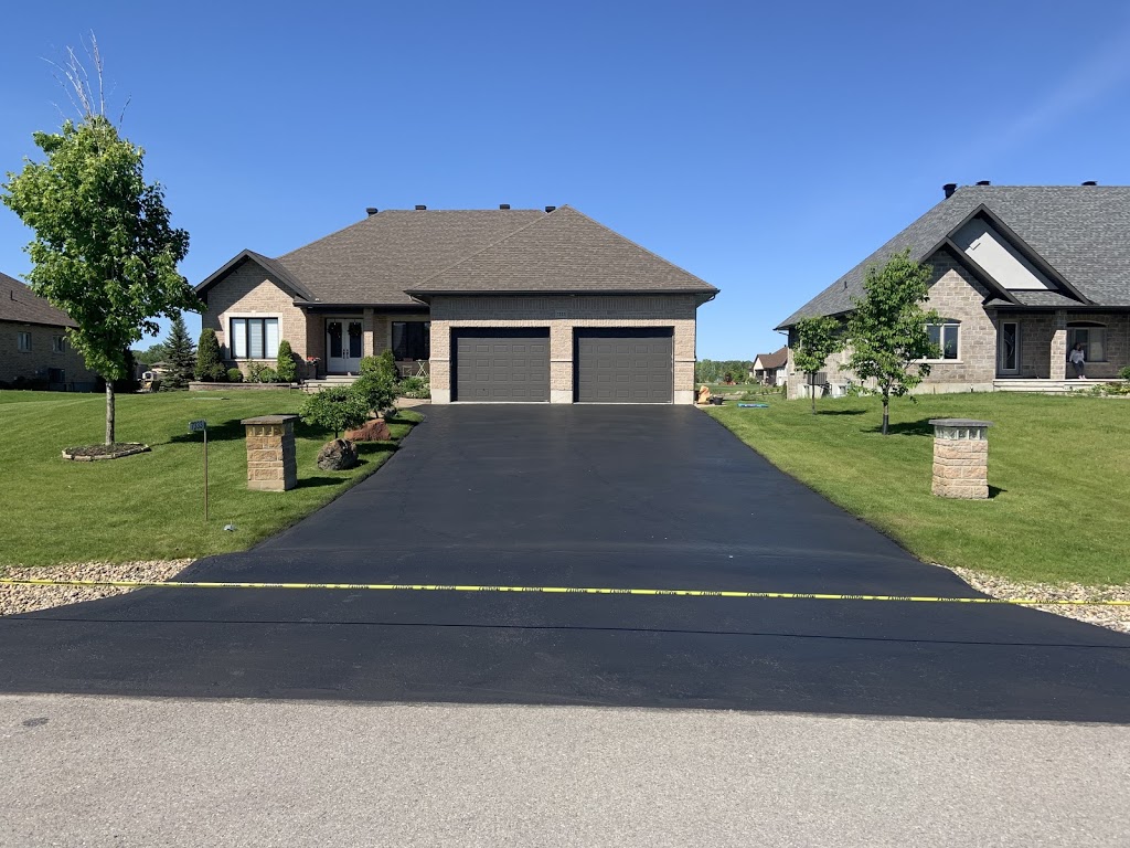 Signature Asphalt Maintenance | 6978 Marco St, Greely, ON K4P 1C4, Canada | Phone: (613) 406-7264