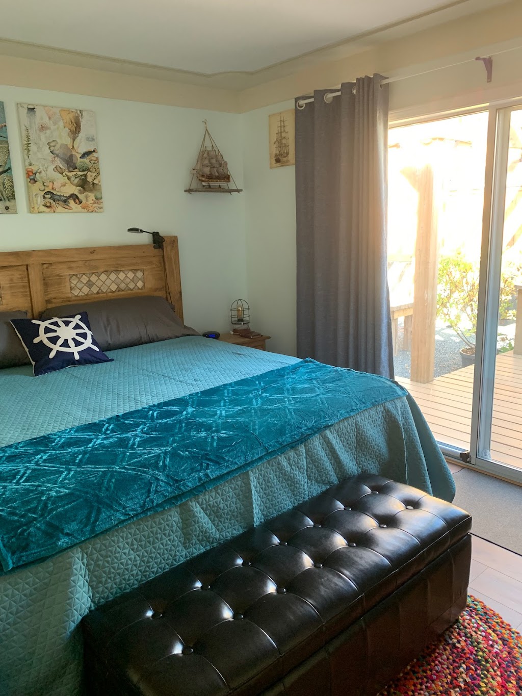 Bernies Oceanside Bed and Breakfast | 1st Ave, Port Alberni, BC V9Y 1Y6, Canada | Phone: (778) 257-6207
