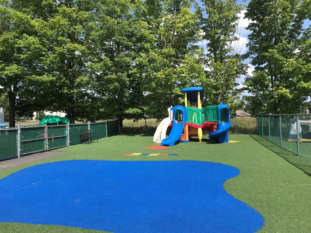 Garderie Les Petits Voyageurs | 1270 Rue Simonds S, Granby, QC J2H 0J6, Canada | Phone: (450) 378-6565