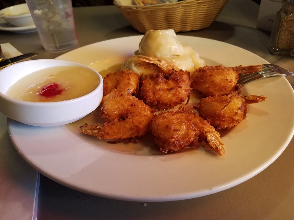 The Pier | 39504 Jefferson Ave, Harrison Charter Township, MI 48045, USA | Phone: (586) 267-5143