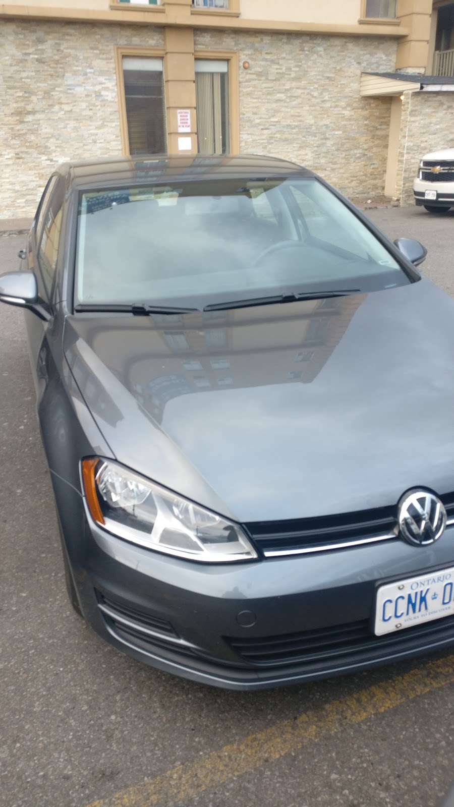 Avis Car Rental | Howard Johnsons, 226 Queen St E, Brampton, ON L6V 1B8, Canada | Phone: (905) 454-3114