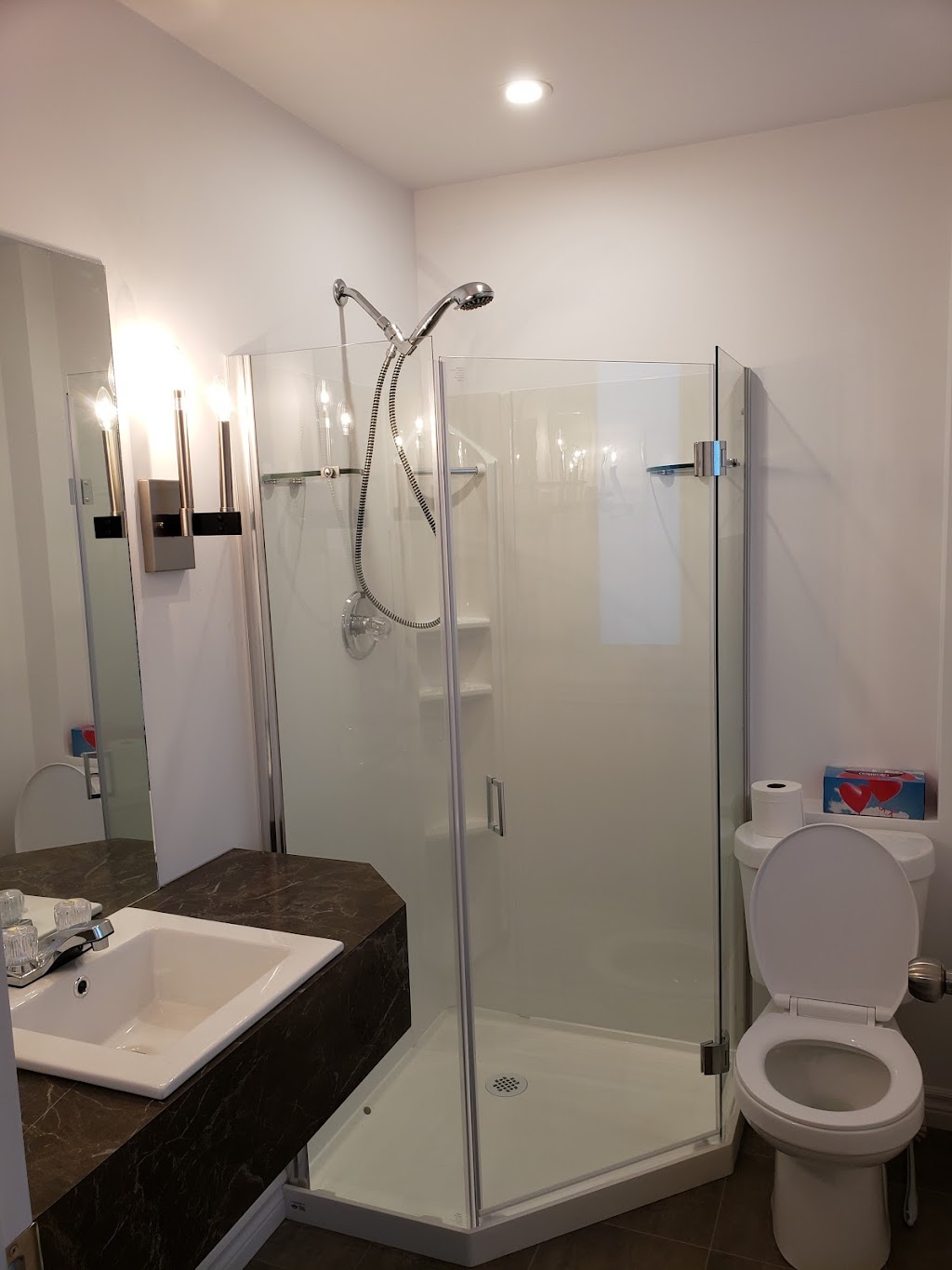 Chambres MB Normandin (Lac St -Jean) | 1318 Av. du Rocher, Normandin, QC G8M 3Y1, Canada | Phone: (418) 274-4828