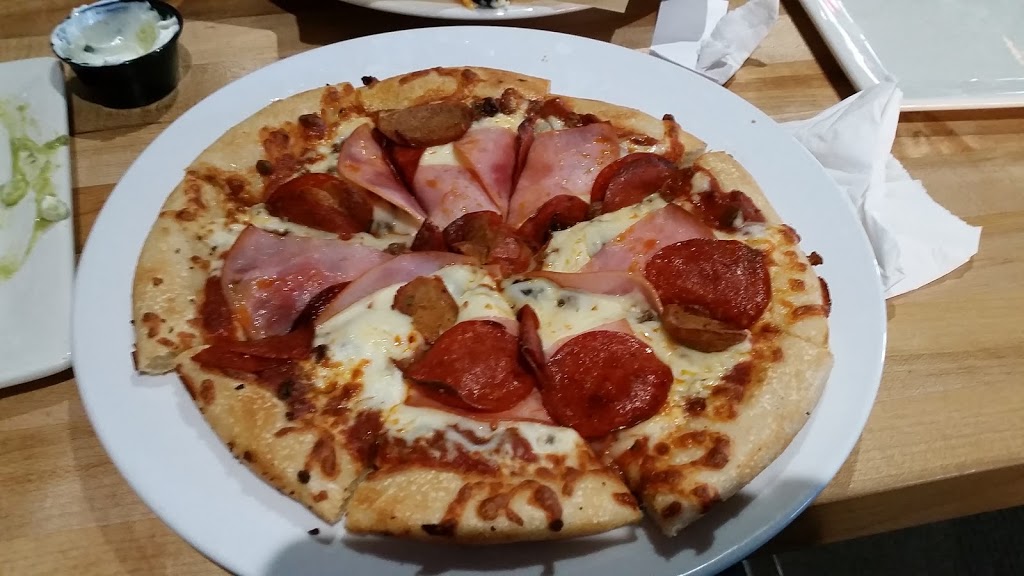 Boston Pizza | 3120 S Service Rd, Burlington, ON L7N 3J3, Canada | Phone: (905) 631-0311