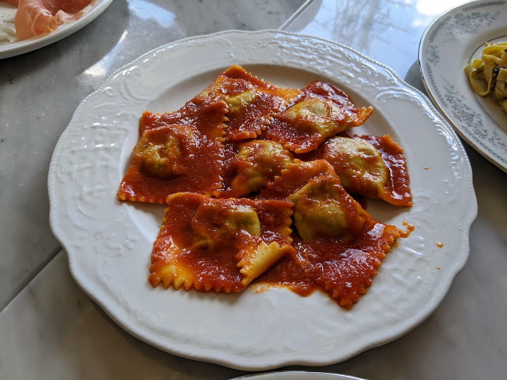 Famiglia Baldassarre | 122 Geary Ave, Toronto, ON M6H 4H1, Canada | Phone: (647) 293-5395