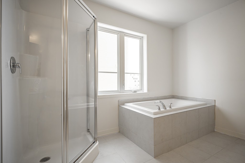 Chambly sur le Golf (Appartements) | 134 Rue Joseph Bresse, Chambly, QC J3L 0W1, Canada | Phone: (438) 372-4603