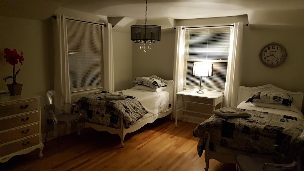 Fairy Avenue Getaway | 25 Fairy Ave, Huntsville, ON P1H 1G7, Canada | Phone: (416) 467-7868
