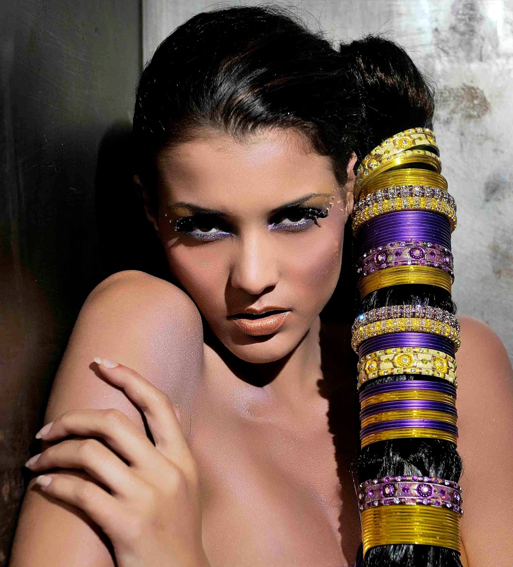 Banglez | 2387 Trafalgar Rd, Oakville, ON L6H 6K7, Canada | Phone: (416) 834-6717