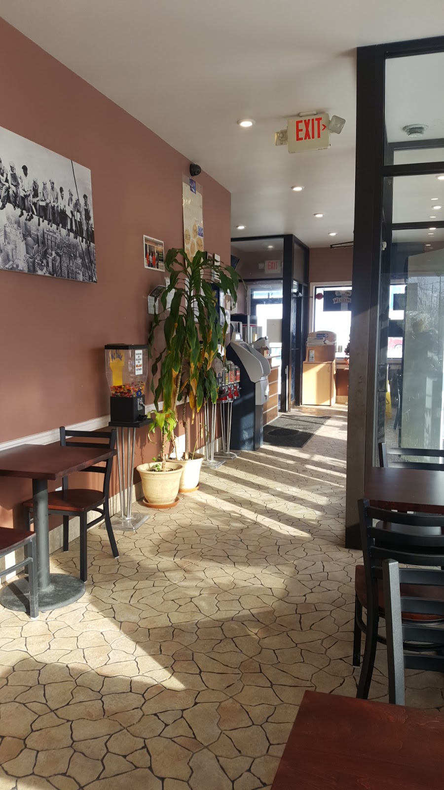 Milano Pizzeria | 20 Martin St N, Almonte, ON K0A 1A0, Canada | Phone: (613) 256-2525