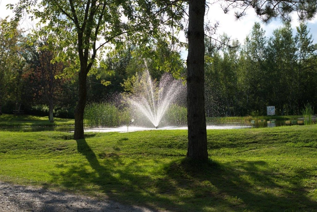 Auberge Papillon Lune | 1185 Chemin Ely, Melbourne, QC J0B 2B0, Canada | Phone: (819) 826-6222