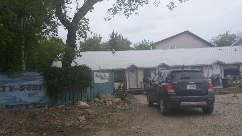 Salty Surf Inn | 414 Lake Ave, Watrous, SK S0K 4T0, Canada | Phone: (306) 946-2110