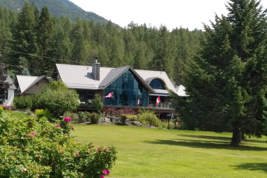 Windermere Valley Golf Course | 1881 Windermere Loop Rd, Windermere, BC V0B 2L2, Canada | Phone: (250) 342-3004