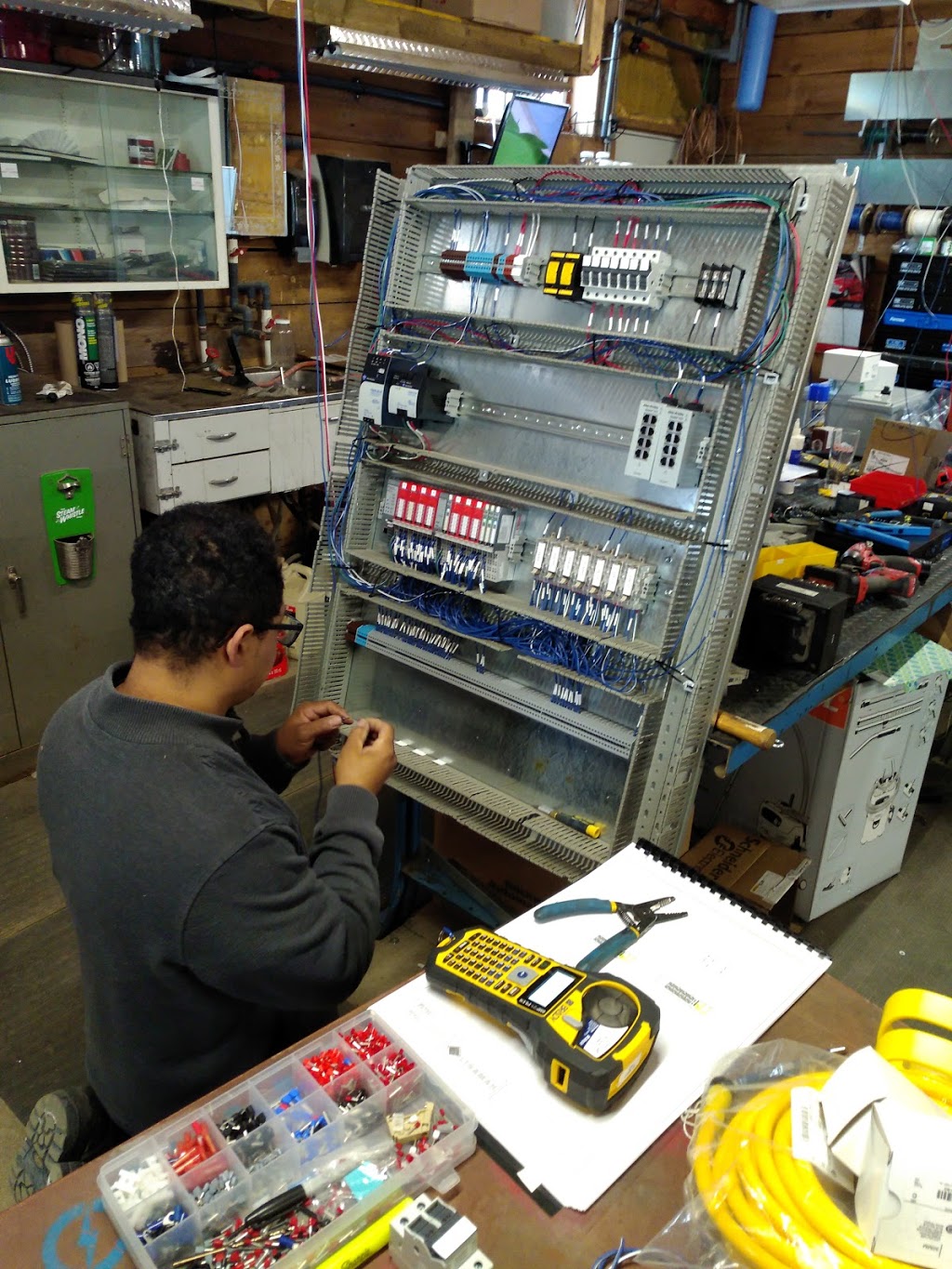 E-Pro Electric Inc. | 7149 Side Rd 16, Ariss, ON N0B 1B0, Canada | Phone: (519) 573-9192